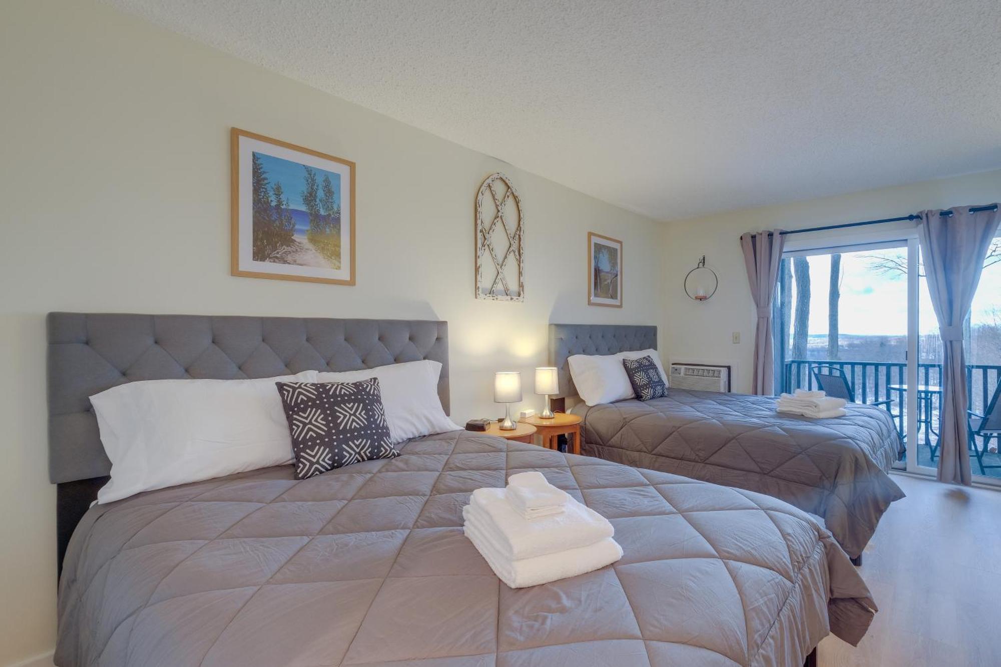 Bellaire Condo - Walk To Shanty Creek Resort! Bagian luar foto